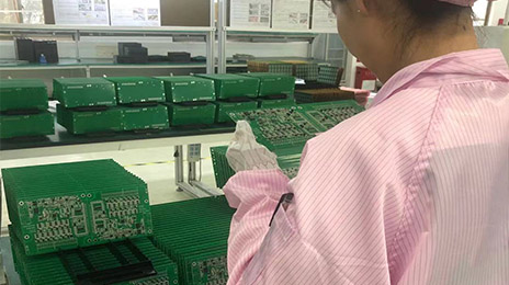 QC人工检验-SMT贴片久久久精品麻豆一区国产-SMT打样-PCBA久久久精品麻豆一区国产-蜜臀色欲AV一区二区三区麻豆